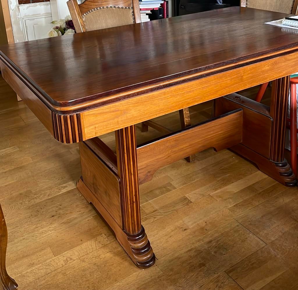 Antieke eettafel in Art-Deco stijl, kleur notenhout, Ophalen