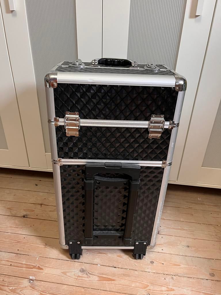 Koffer schoonheidsspecialiste, Sieraden, Tassen en Uiterlijk, Beautycases, Ophalen, Gebruikt, Zwart, Met slot