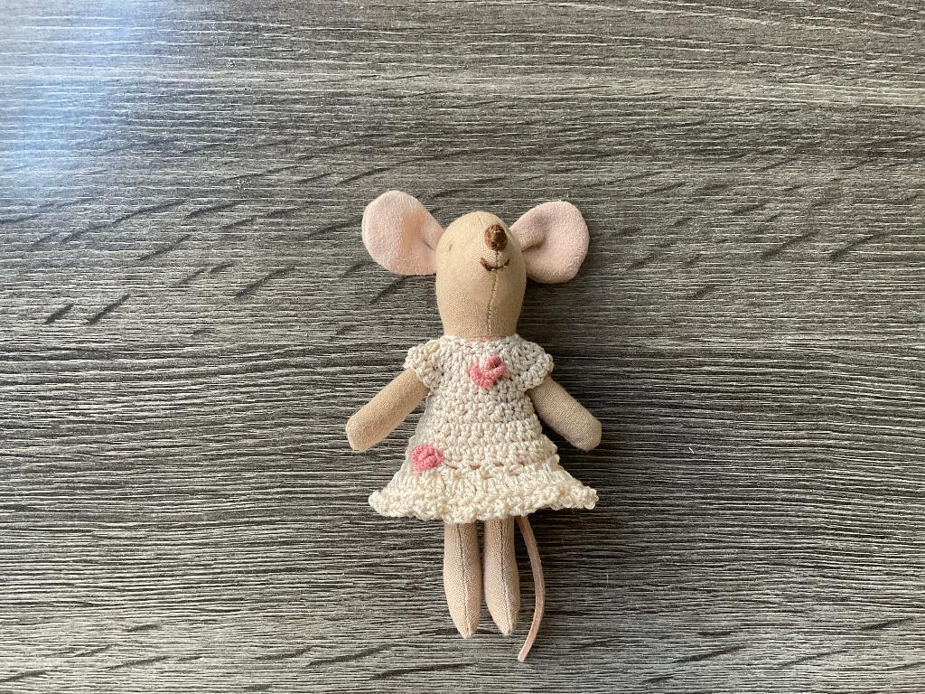 Gehaakt katoen jurkje voor Maileg muisje van 9/10 cm  € 7,50, Verzenden, Nieuw, Kleertjes
