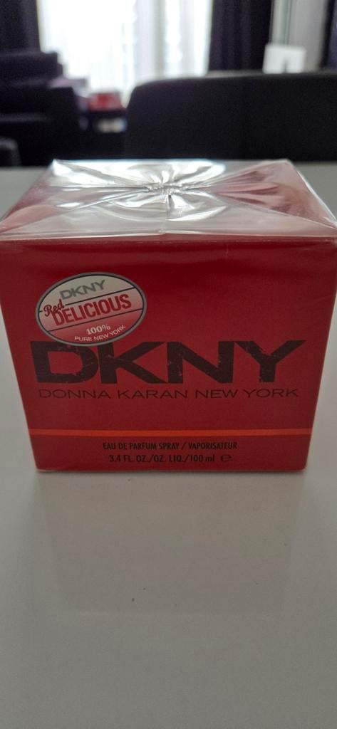 DKNY Eu De Parfum 100ml, Sieraden, Tassen en Uiterlijk, Uiterlijk | Parfum, Ophalen of Verzenden, Nieuw