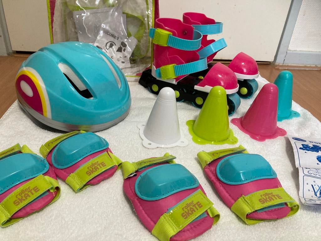 Complete set: rolschaatsen,helm en bescherming voor kinderen, Overige merken, Verstelbaar, Kinderen, Ophalen of Verzenden