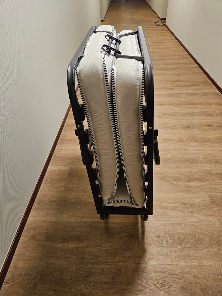 Opvouwbaar logeerbed met matras, Ophalen, Eenpersoons, Zwart, Nieuw