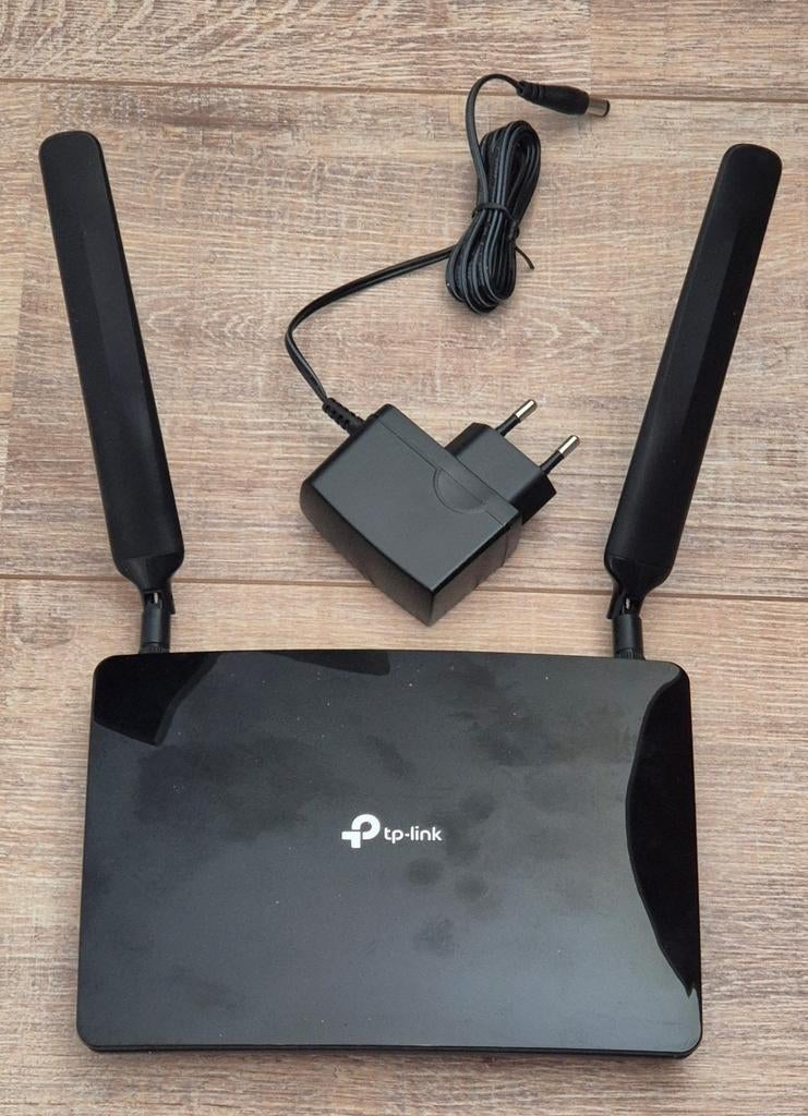 TP-Link TL-MR6400 4G LTE Router, Computers en Software, Routers en Modems, Ophalen of Verzenden, Gebruikt, Router met modem, TP-Link