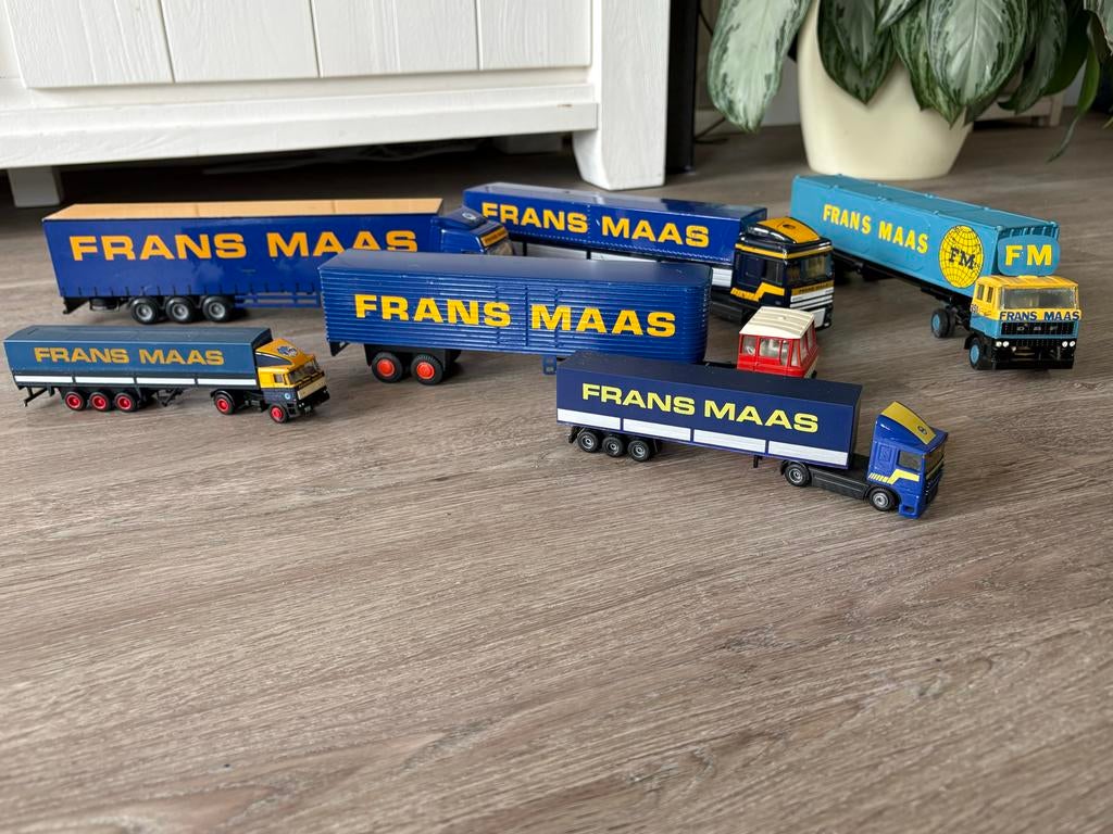Verzameling Frans Maas vrachtwagens (schaalmodellen), Gebruikt, 1:32 tot 1:50, Truck, Ophalen