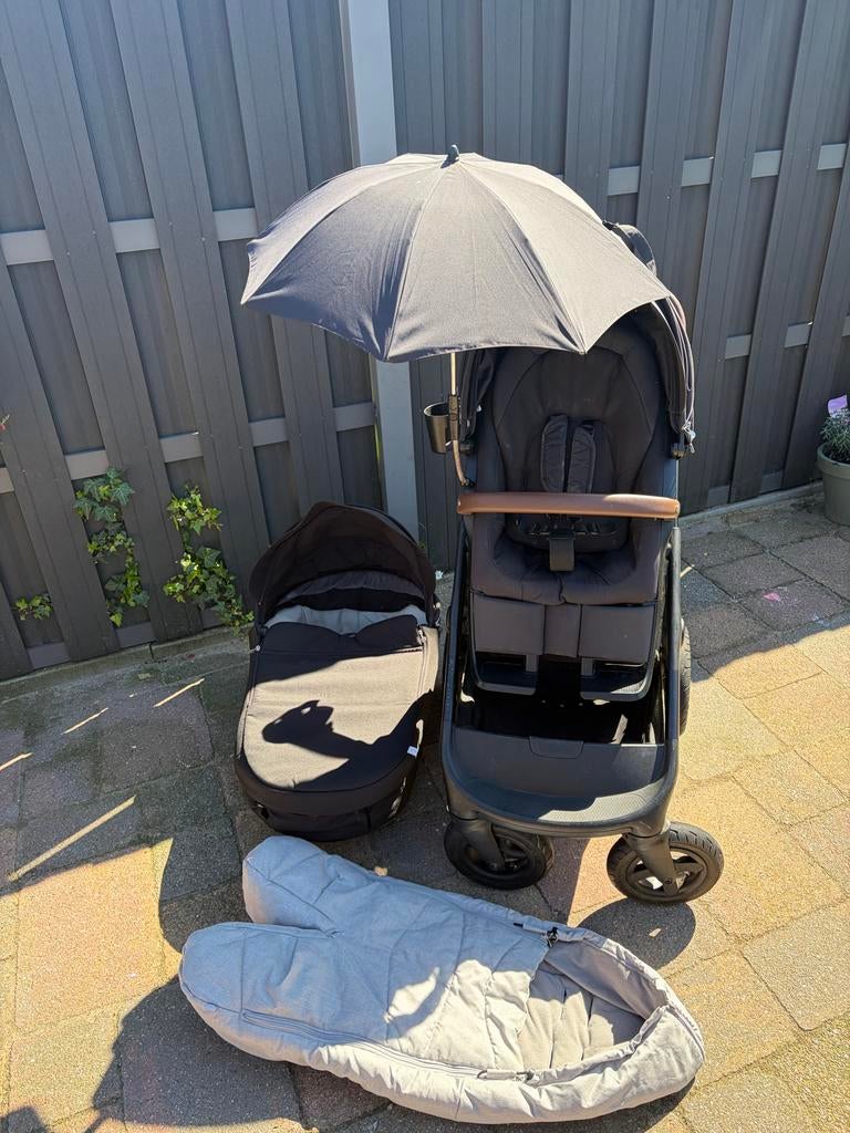 Stokke Trailz kinderwagen met reiswieg en accessoires, Gebruikt, Luchtbanden, Combiwagen, Ophalen