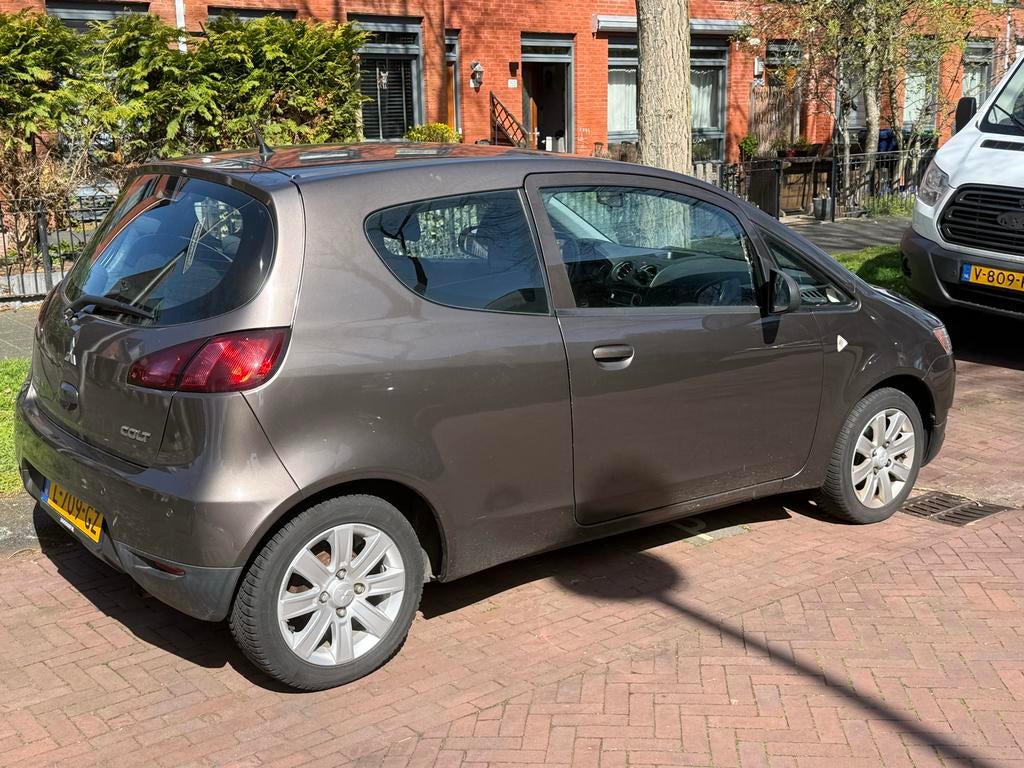 Mitsubishi Colt 1.1 3-DR 2011 Bruin, Auto's, Mitsubishi, Particulier, Colt, Benzine, A, Hatchback, Handgeschakeld, Geïmporteerd