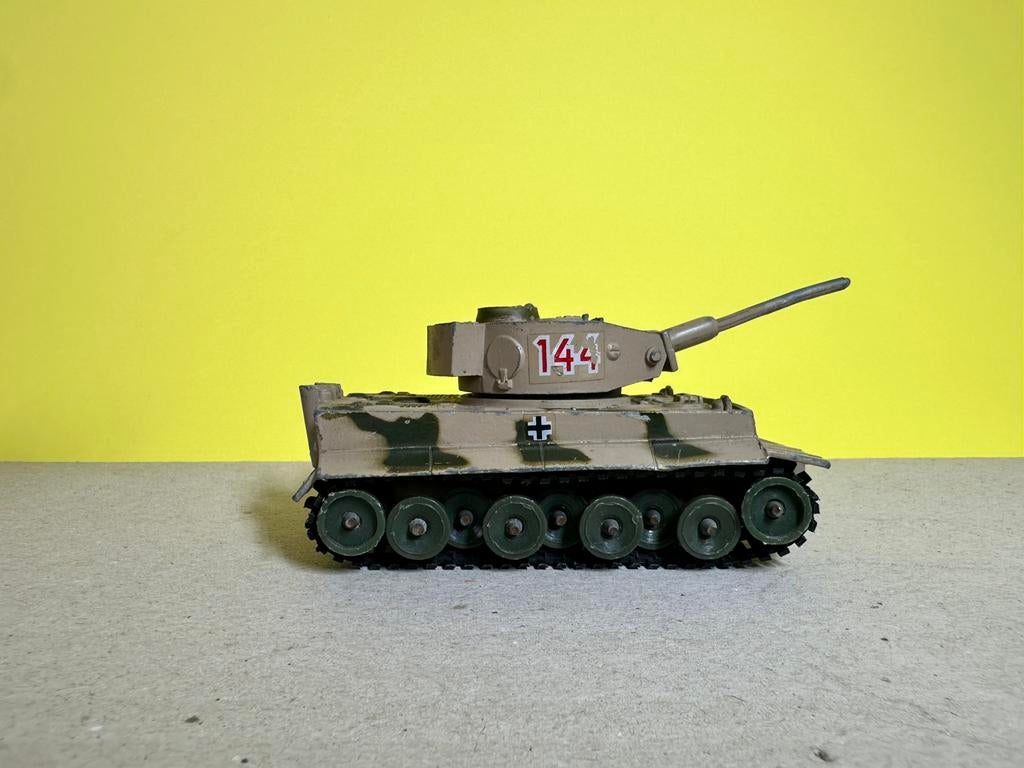 Corgi Toys 900 TIGER 1 TANK, Ophalen of Verzenden, Gebruikt, Auto, Corgi