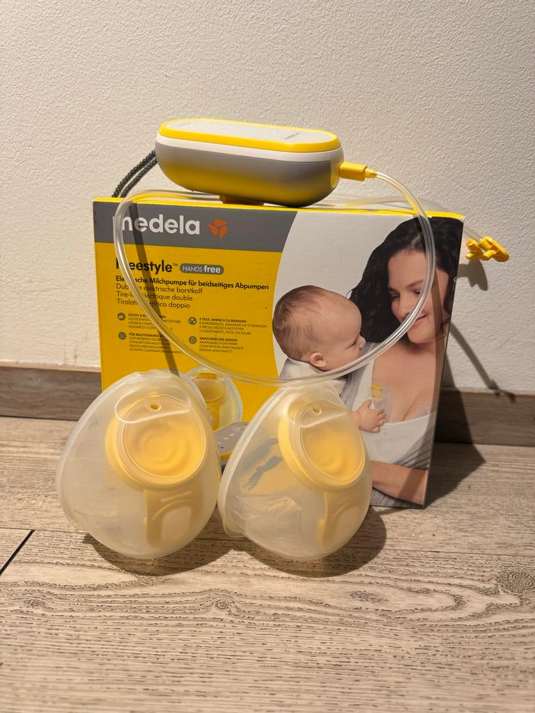 Medela Freestyle Hands Free Borstkolf, Kinderen en Baby's, Ophalen of Verzenden, Zo goed als nieuw, Borstkolf