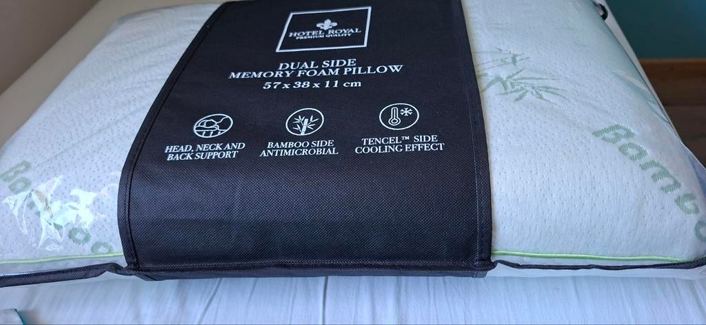 Dual side memory foam pillow, Ophalen of Verzenden, Eenpersoons