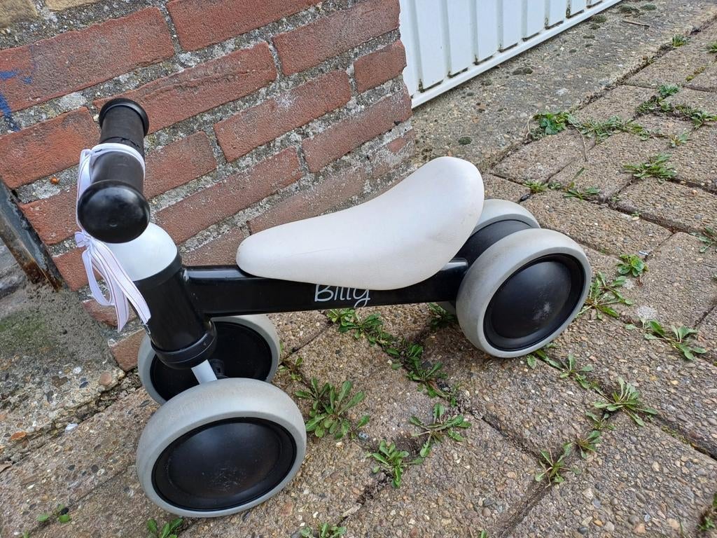 Loopfietsje Billy, Kinderen en Baby's, Speelgoed | Buiten | Voertuigen en Loopfietsen, Ophalen, Gebruikt, Loopfiets