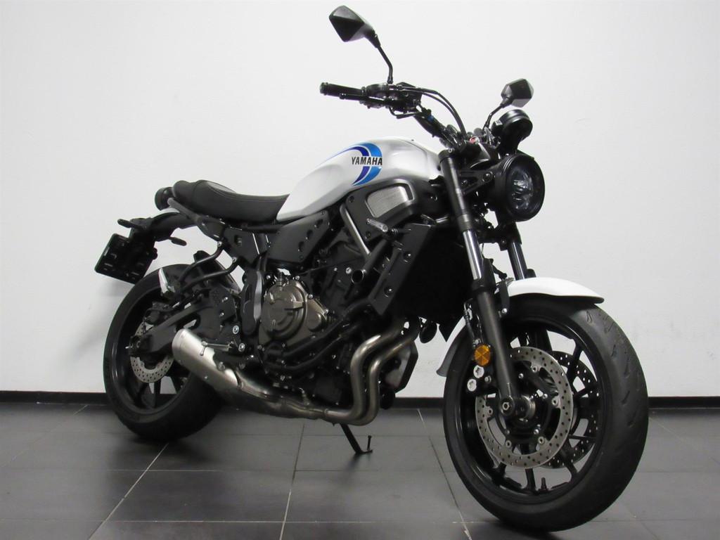 Yamaha XSR 700 ABS - foto 2