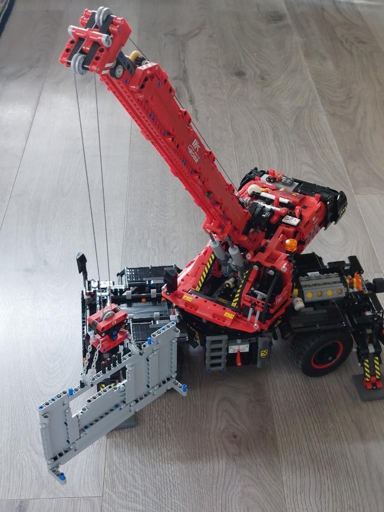 Lego Technic Rough Terrain Crane 42082, Ophalen, Zo goed als nieuw, Technic, Lego
