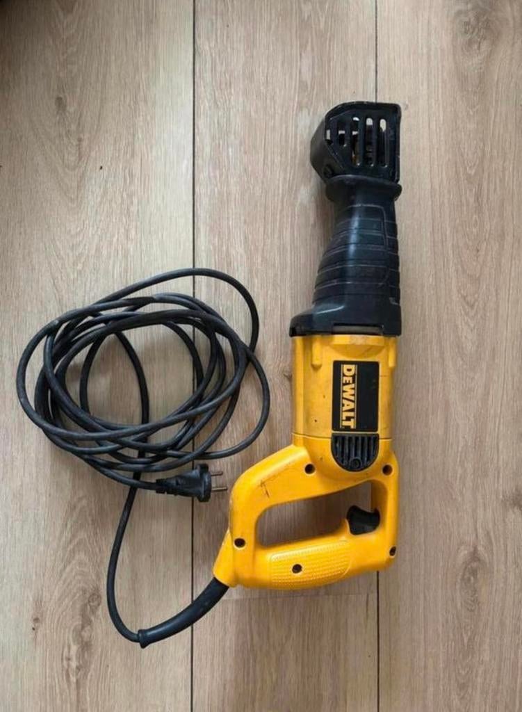 Reciprozaag De Walt DW304PK-QS, Doe-het-zelf en Verbouw, Gereedschap | Zaagmachines, Gebruikt, 70 mm of meer, 600 tot 1200 watt