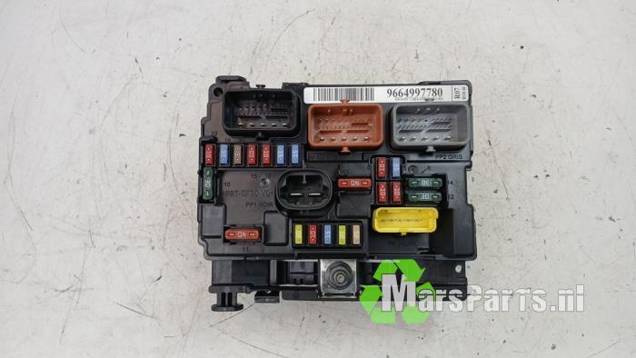 Zekeringkast van een Peugeot 207, Gebruikt, -, -, Ophalen of Verzenden