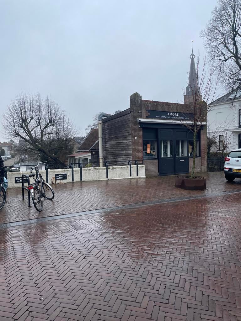 Pizzeria afhalen en bezorgen in centrum Hillegom, Zakelijke goederen