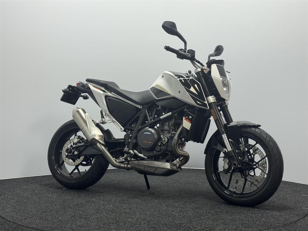 KTM 690 DUKE ABS, Bedrijf, Naked bike, Meer dan 35 kW, 690 cc