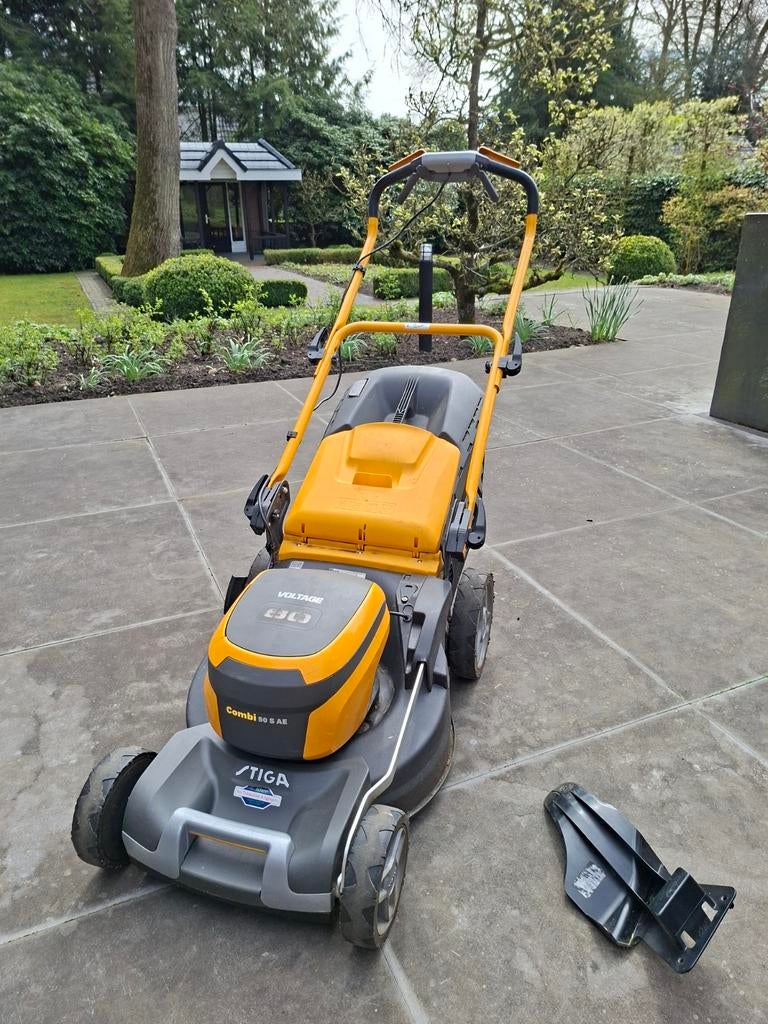 Stiga Accu Grasmaaier - Gebruikt, Ophalen, Gebruikt, Accu-grasmaaier, Stiga