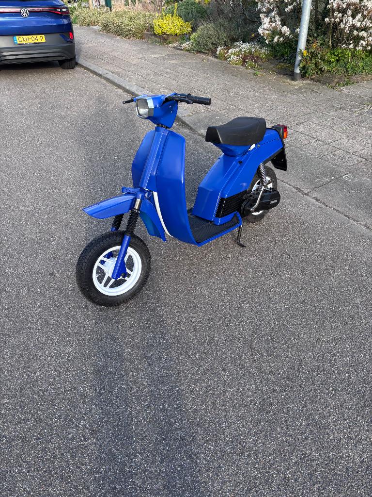 Benelli Bella 25 (S50) snor brommer, Fietsen en Brommers, Brommers | Oldtimers, Overige merken, Maximaal 25 km/u, Ophalen