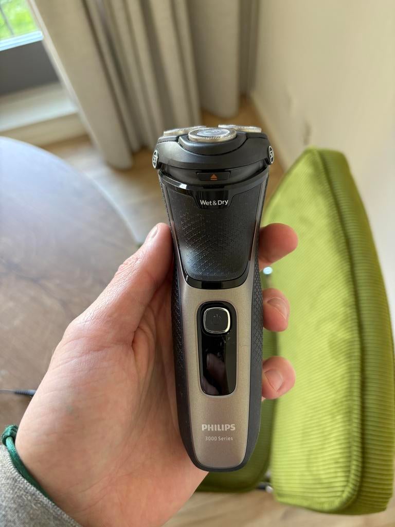 Philips scheerapparaat 3000 series, Ophalen of Verzenden, Zo goed als nieuw, Scheren en Epileren