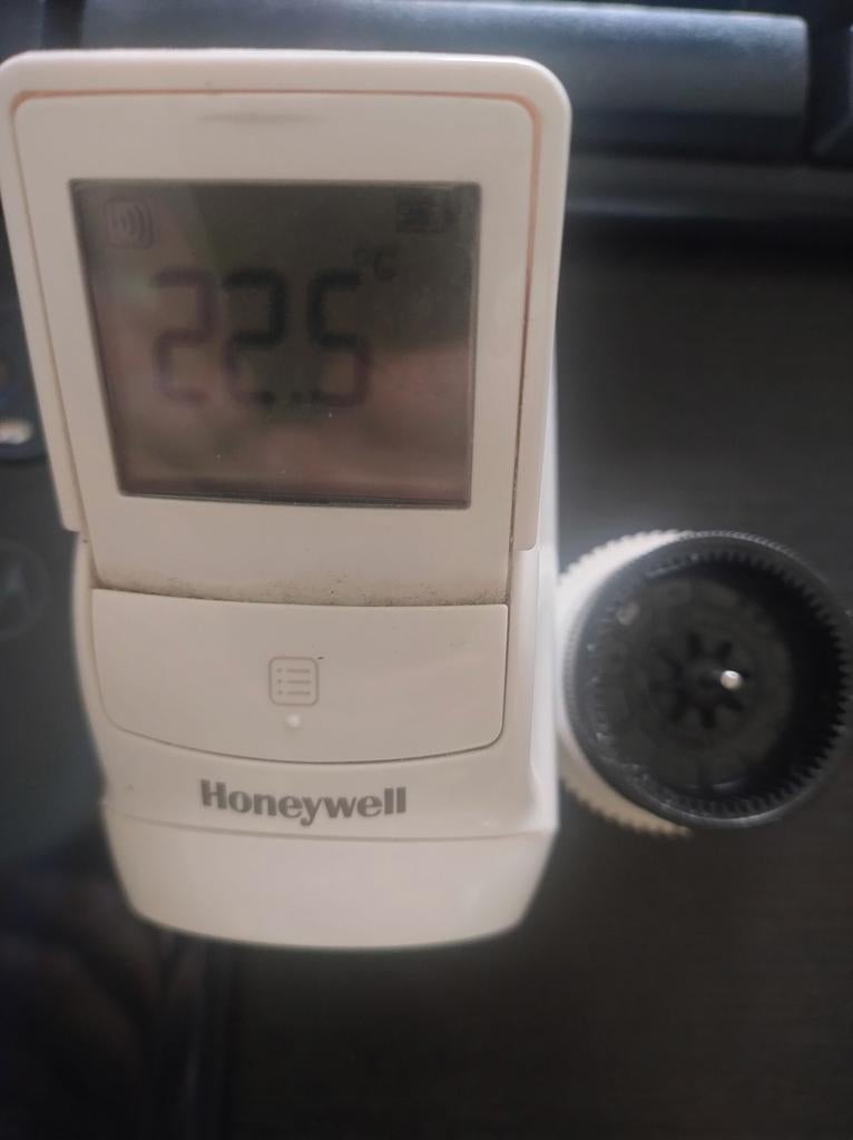 2 stuks Honeywell Evohome HR 92, Doe-het-zelf en Verbouw, Thermostaten, Ophalen of Verzenden, Zo goed als nieuw