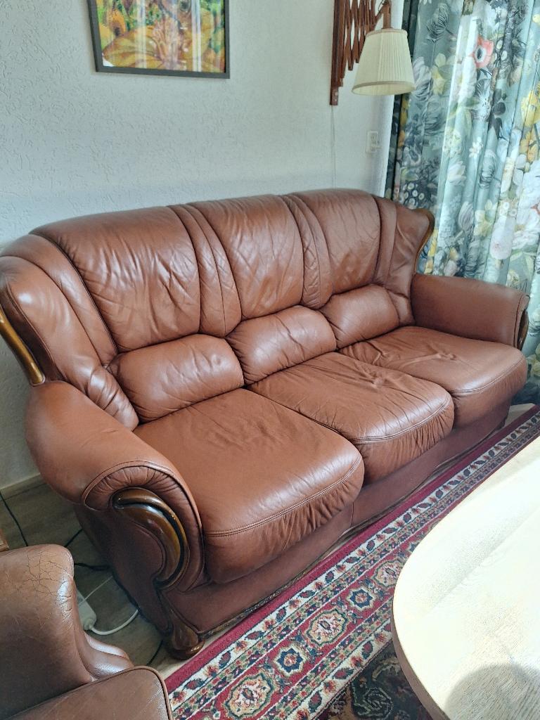 GRATIS 3 zits bankstel bruin leder ook een Staopstoel bruin, Huis en Inrichting, Ophalen, Gebruikt, Minder dan 75 cm, Driepersoons