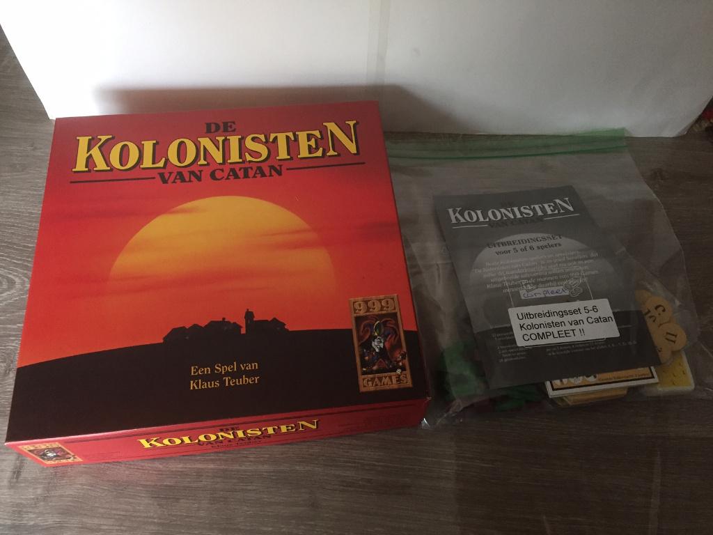 NIEUWSTAAT Kolonisten Catan Basis spel 1 - 6 spelers HOUT, Vijf spelers of meer, Ophalen of Verzenden, Zo goed als nieuw, 9999 Games