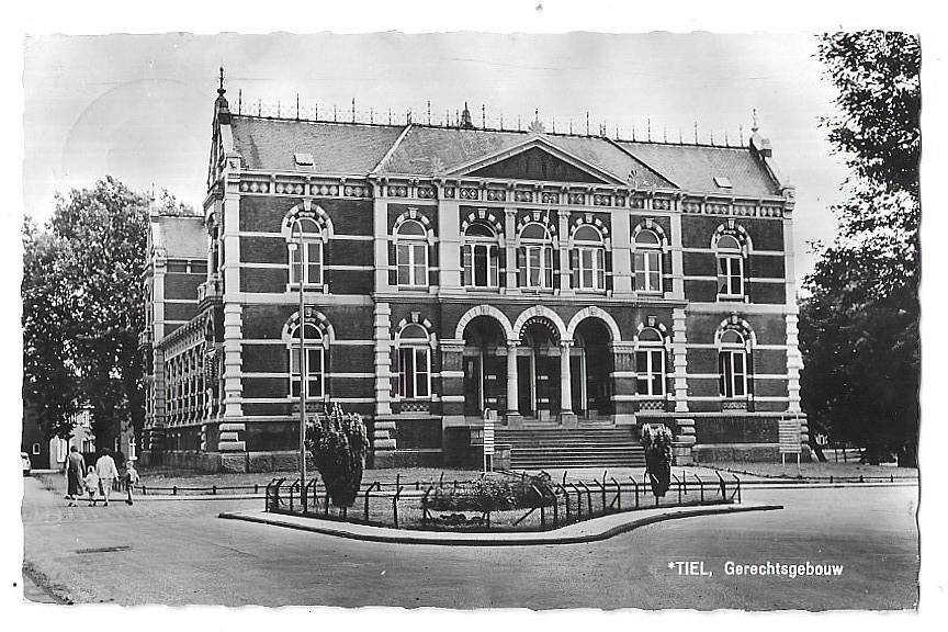 AK Tiel - Gerechtsgebouw, Verzenden, 1960 tot 1980, Gelopen, Gelderland