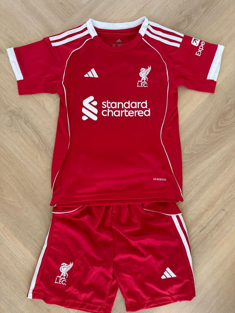 Liverpool thuis tenue nieuw 25/26 voetbal, Sport en Fitness, Voetbal, Maat XS of kleiner, Ophalen of Verzenden, Nieuw, Shirt