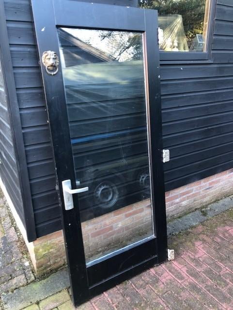 Hardhouten buitendeur met dubbelgas en Leeuwenkop deurklopp, Doe-het-zelf en Verbouw, Deuren en Horren, Ophalen, Gebruikt, 80 tot 100 cm