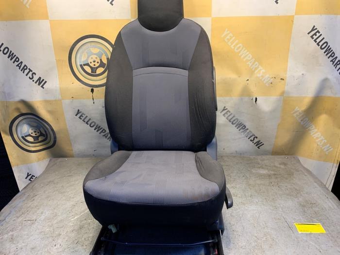 Stoel links van een Suzuki Alto, Auto-onderdelen, Interieur en Bekleding, Gebruikt, -, -, Ophalen of Verzenden