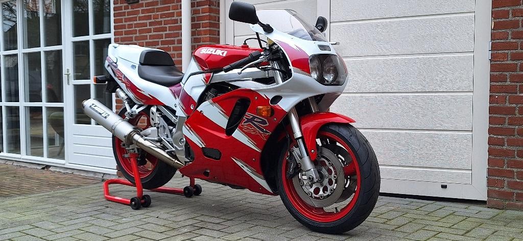 Suzuki GSX-R GSXR 750 W Origineel  | 31.000 km | nette staat, 750 cc, Sportuitlaat, 4 cilinders, Motorrijbewijs A