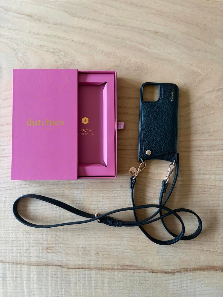 Dutchies hoesje met koord voor iPhone 12, Zwart, Met koord, Dutchies, Hoesje of Tasje