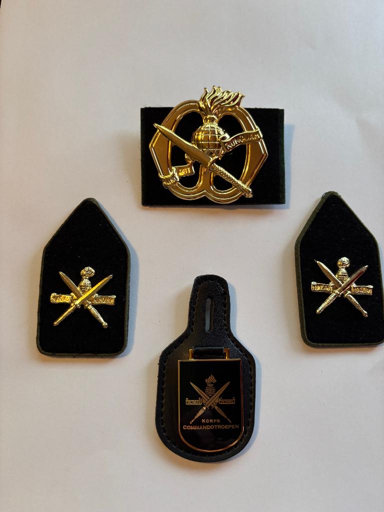 Lotje KCT, Verzenden, Landmacht, Nederland, Kleding of Schoenen