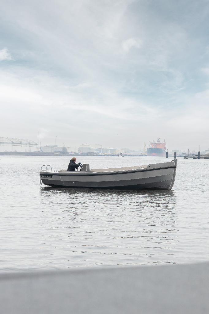 Elektrische Alufleet 700, Ophalen, 10 tot 30 pk, Binnenboordmotor, 6 meter of meer