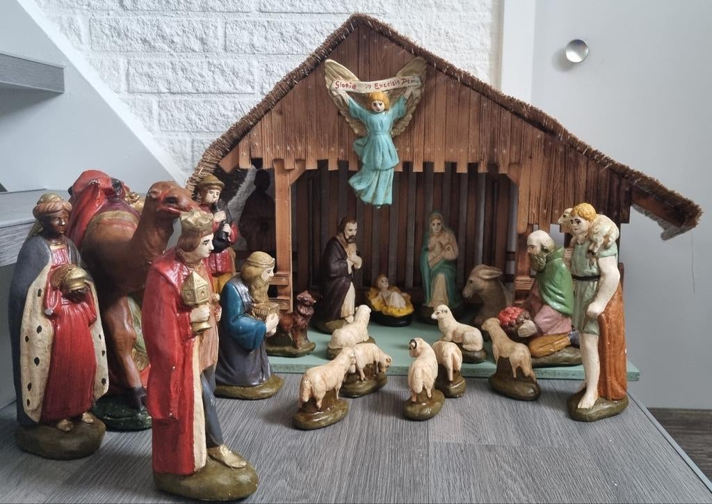 Kerststal met figuren, Ophalen, Gebruikt