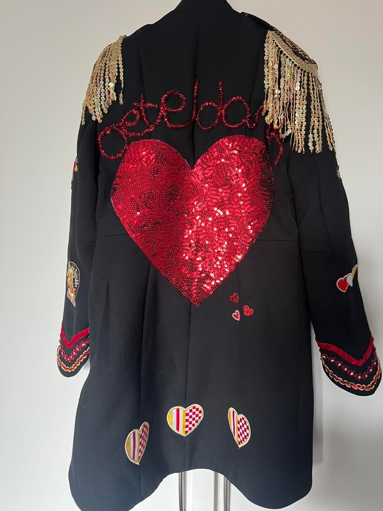 Oeteldonk jas met emblemen en pailletten S/M, Maat 38/40 (M), Carnaval, Ophalen of Verzenden, Zo goed als nieuw