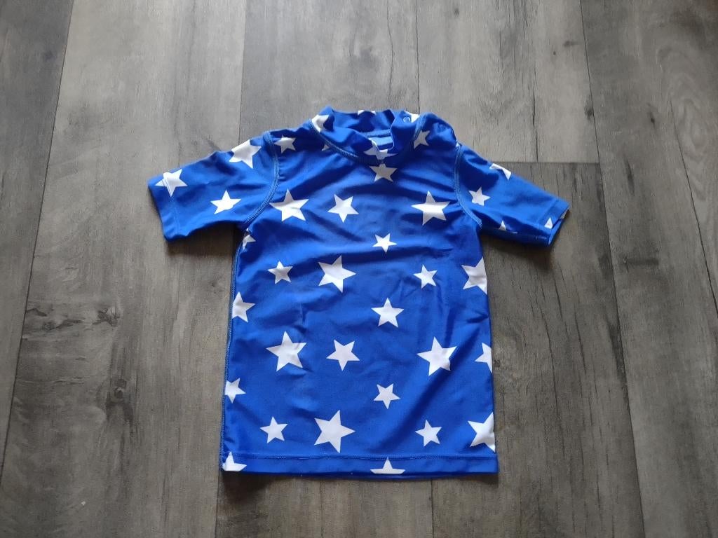 Mooi blauw UV shirt met witte sterren, maat 86/92. Zwemshirt, UV-zwemkleding, Ophalen of Verzenden, Onb, Maat 92