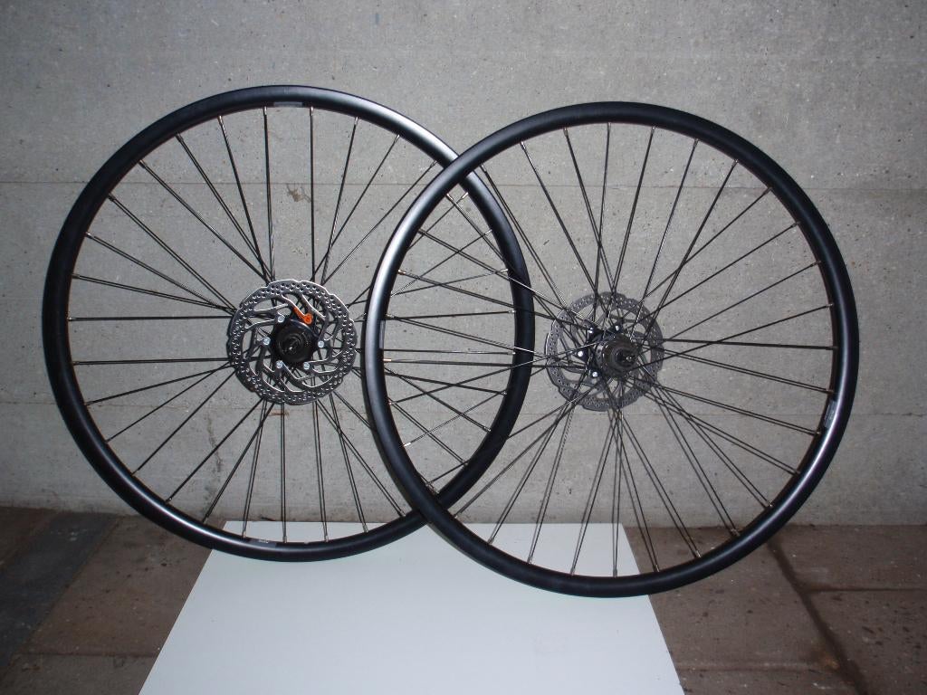 Fiets wielen Ryde 24mm 28inch schijfrem Nieuwe remhendels, Ophalen of Verzenden, Zo goed als nieuw, SHIMANO