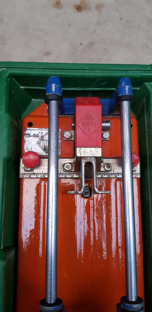 Rubi  tegel snijder T. S 40, Ophalen