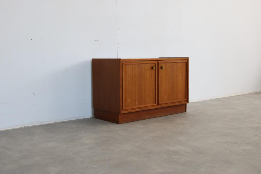 vintage sideboard | kastje | jaren 60 | Zweeds, Gebruikt, Teakhout, Timbeije@hotmail.com, Minder dan 100 cm