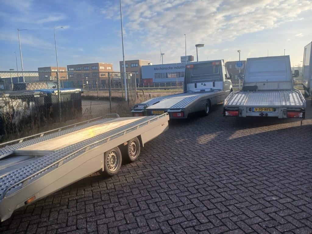 Takelwagens/Oprijwagens te huur/100%GOEDKOOPSTE 100%KM VRIJ, Met chauffeur