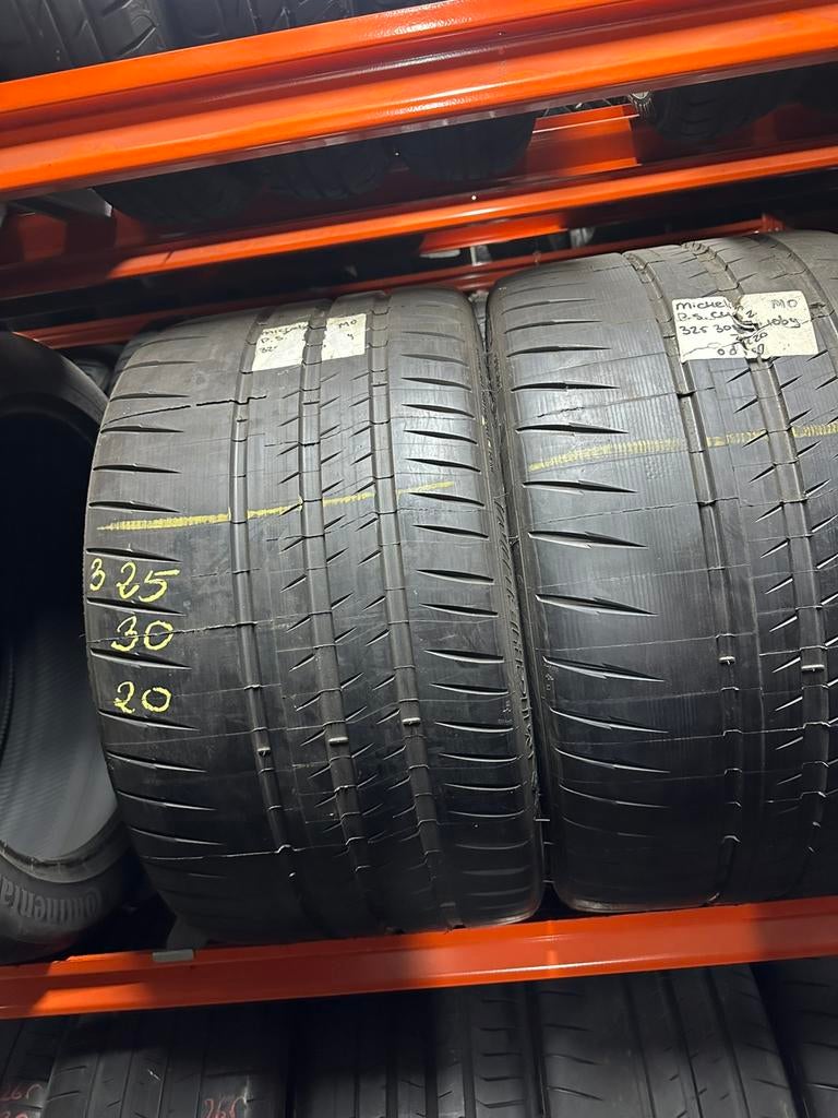 325-30-20 Michelin pilot sport cup 2, Gebruikt, Ophalen of Verzenden, 305 mm, Band(en)