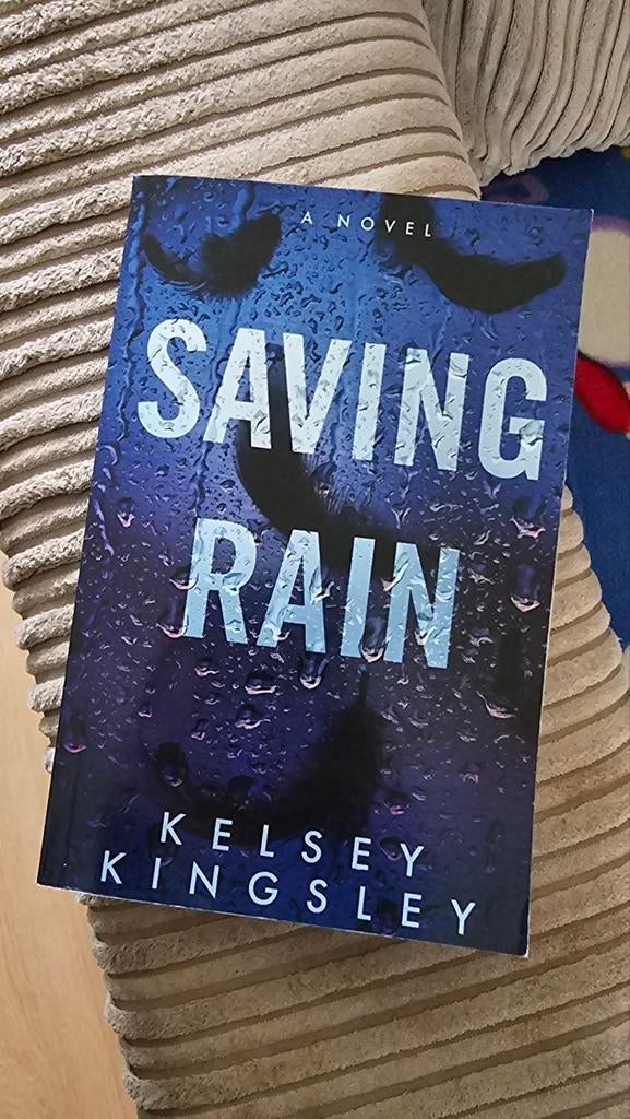 Saving Rain by Kelsey Kingsley, Ophalen of Verzenden, Zo goed als nieuw, Kelsey Kingsley