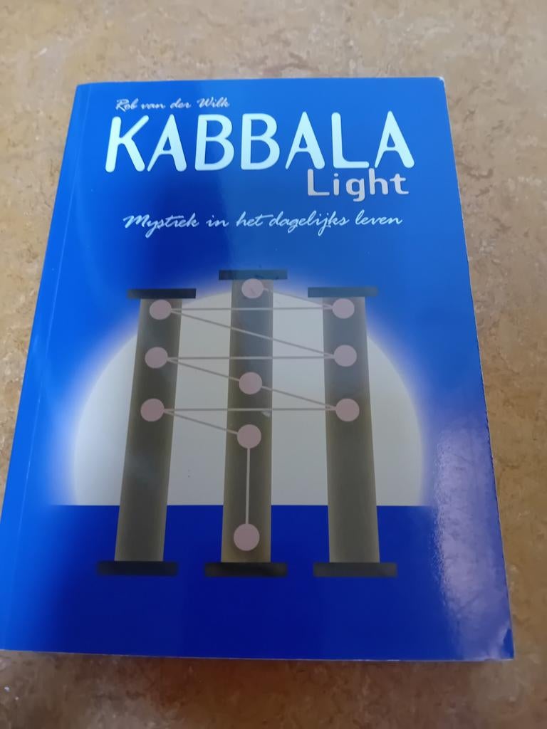R. van der Wilk - Kabbala Light, Achtergrond en Informatie, Spiritualiteit algemeen, Ophalen of Verzenden, Zo goed als nieuw