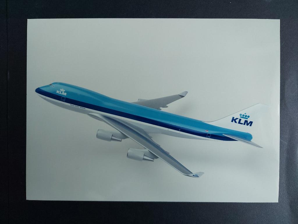 Kleurenfoto van een model van de KLM Boeing 747 (F945), Ophalen of Verzenden, Zo goed als nieuw, Schaalmodel