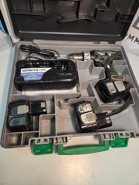 Hitachi DS 14DL 14,4V, Doe-het-zelf en Verbouw, Gereedschap | Boormachines, Ophalen of Verzenden, Gebruikt, 400 tot 600 watt, Boor- en Schroefmachine