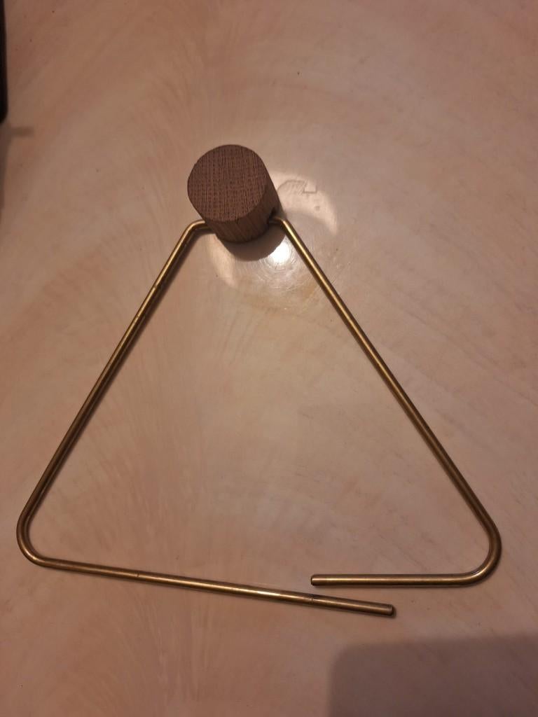 Toiletrolhouder massief messing Curvature Firm Living, Huis en Inrichting, Badkamer | Badtextiel en Accessoires, Ophalen of Verzenden