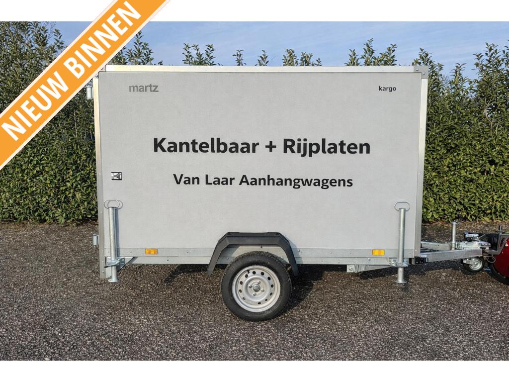 NIEUW Uniek Kantelbare gesloten aanhangwagen met rijplaten, Martz, Nieuw, Niet ingevuld, Niet ingevuld