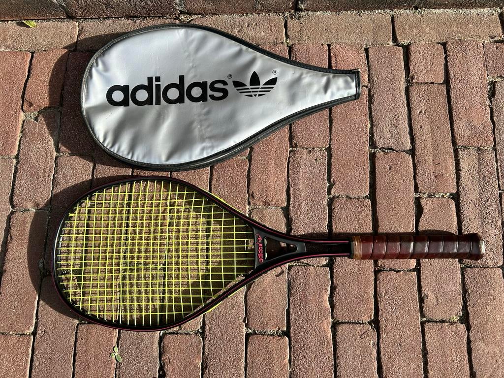 Adidas Ouragan tennisracket met hoes, Sport en Fitness, Tennis, Ophalen of Verzenden, Gebruikt, Racket