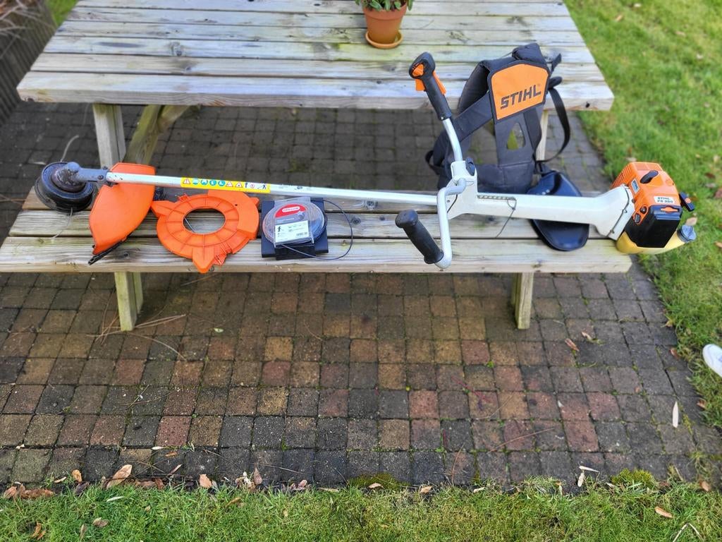 Erg nette goed werkende professionele Stihl fs 350 bosmaaier, Ophalen, Benzine, Gebruikt, STIHL